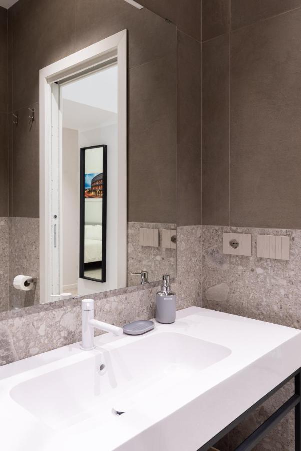 White Home Suite And Rooms Рим Екстериор снимка